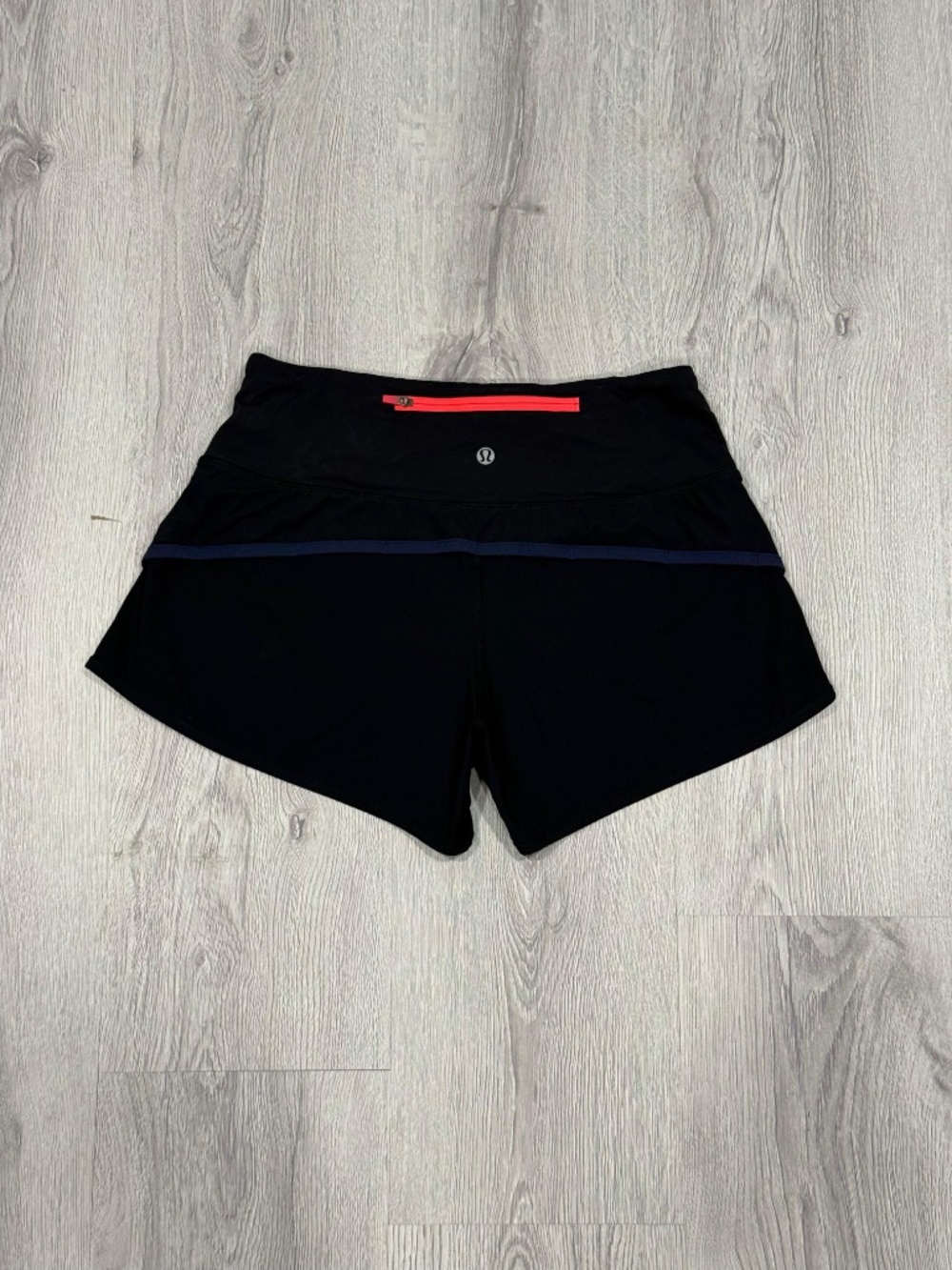 Lululemon Speed Up Running Shorts - Size 4 - Black with Contrast Trim. - Picture 4 of 8